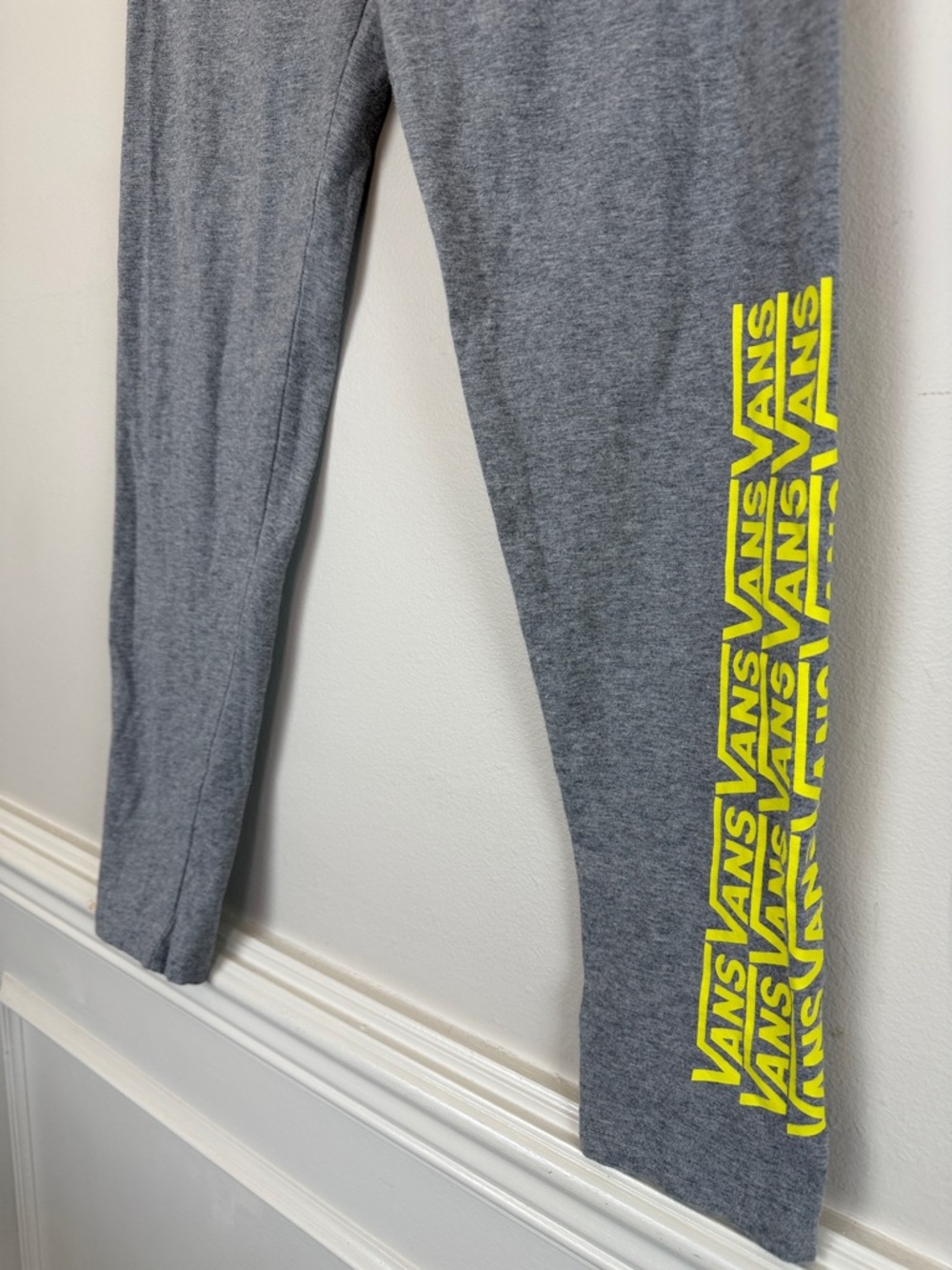 Vans Gray with Yellow logo Leggings Women’s Size Medium